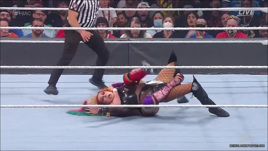 WWE_Hell_In_A_Cell_2022_720p_WEB_h264-HEEL_mp4_001883154.jpg