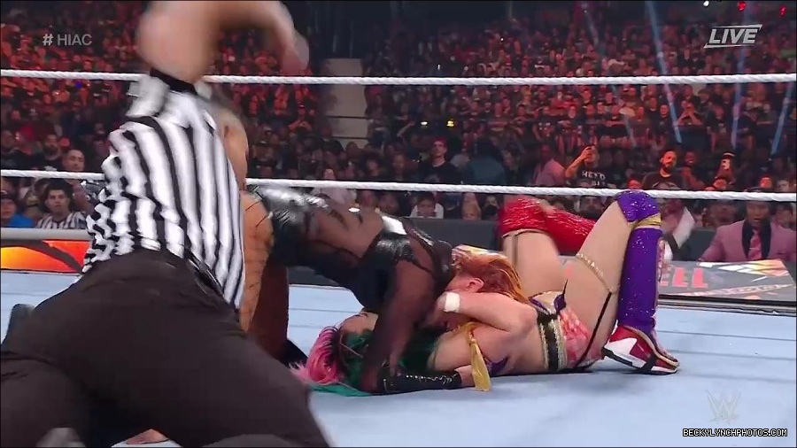 WWE_Hell_In_A_Cell_2022_720p_WEB_h264-HEEL_mp4_001906754.jpg