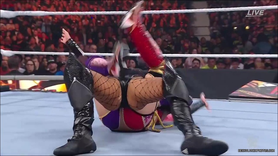 WWE_Hell_In_A_Cell_2022_720p_WEB_h264-HEEL_mp4_001912754.jpg