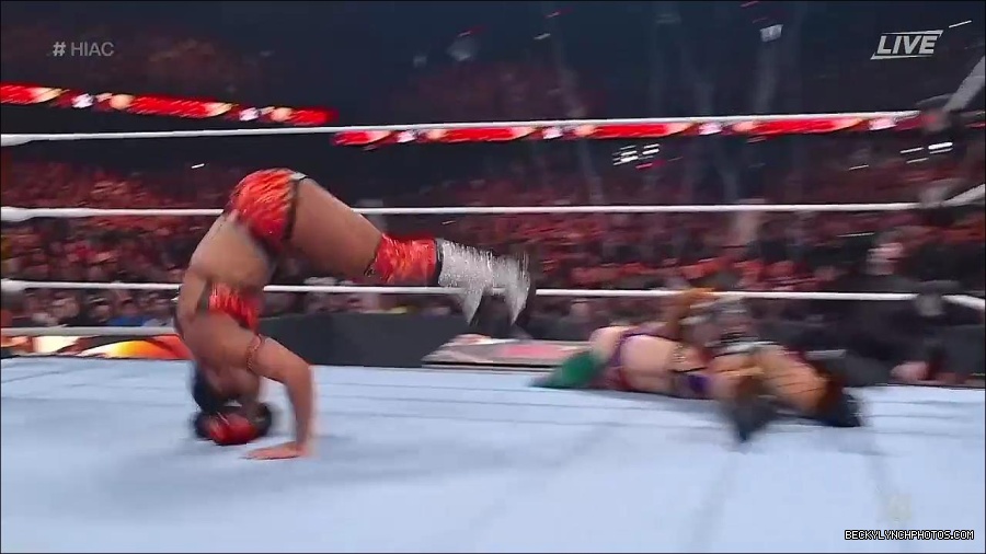 WWE_Hell_In_A_Cell_2022_720p_WEB_h264-HEEL_mp4_001925554.jpg