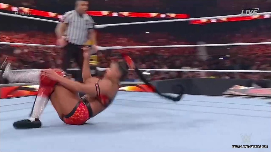 WWE_Hell_In_A_Cell_2022_720p_WEB_h264-HEEL_mp4_001925954.jpg