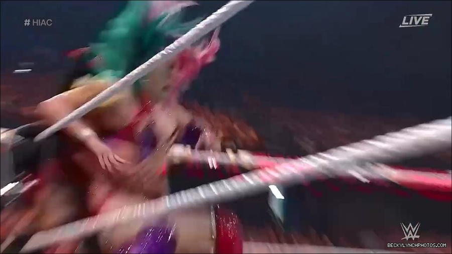 WWE_Hell_In_A_Cell_2022_720p_WEB_h264-HEEL_mp4_001939154.jpg