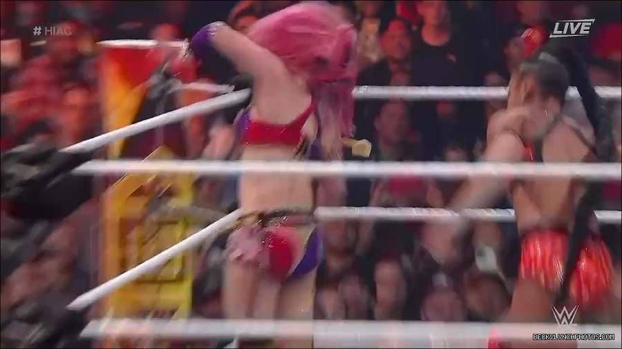 WWE_Hell_In_A_Cell_2022_720p_WEB_h264-HEEL_mp4_001950754.jpg