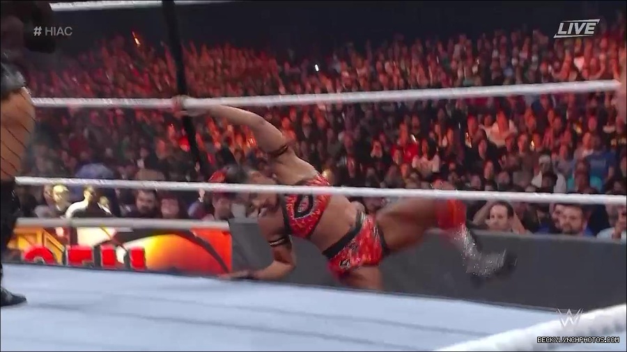 WWE_Hell_In_A_Cell_2022_720p_WEB_h264-HEEL_mp4_001956354.jpg