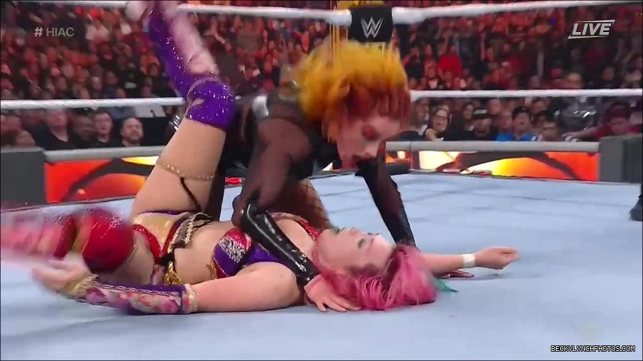 WWE_Hell_In_A_Cell_2022_720p_WEB_h264-HEEL_mp4_001961954.jpg