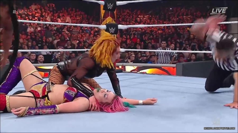 WWE_Hell_In_A_Cell_2022_720p_WEB_h264-HEEL_mp4_001963554.jpg