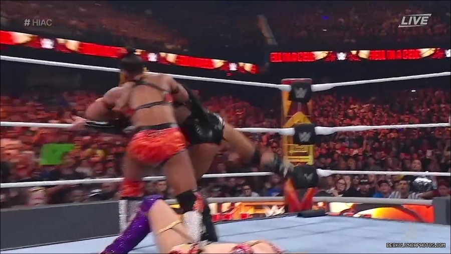 WWE_Hell_In_A_Cell_2022_720p_WEB_h264-HEEL_mp4_001965554.jpg
