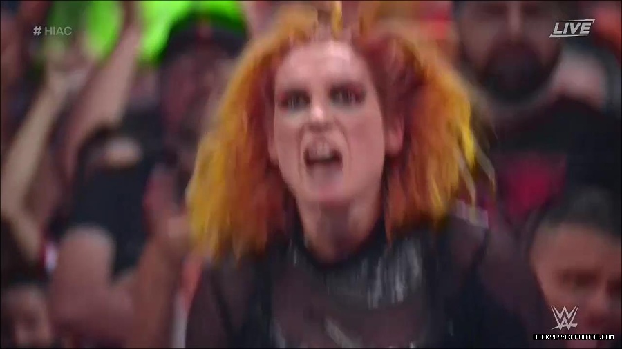 WWE_Hell_In_A_Cell_2022_720p_WEB_h264-HEEL_mp4_001991554.jpg