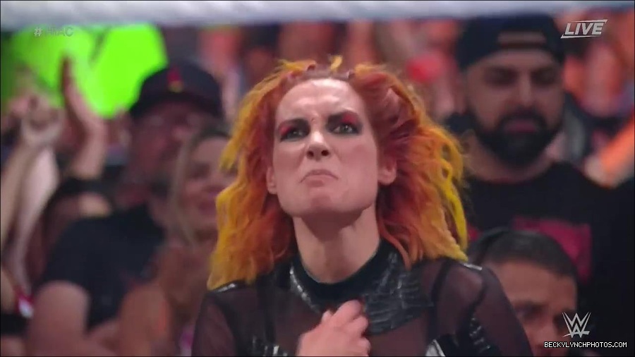 WWE_Hell_In_A_Cell_2022_720p_WEB_h264-HEEL_mp4_001991954.jpg