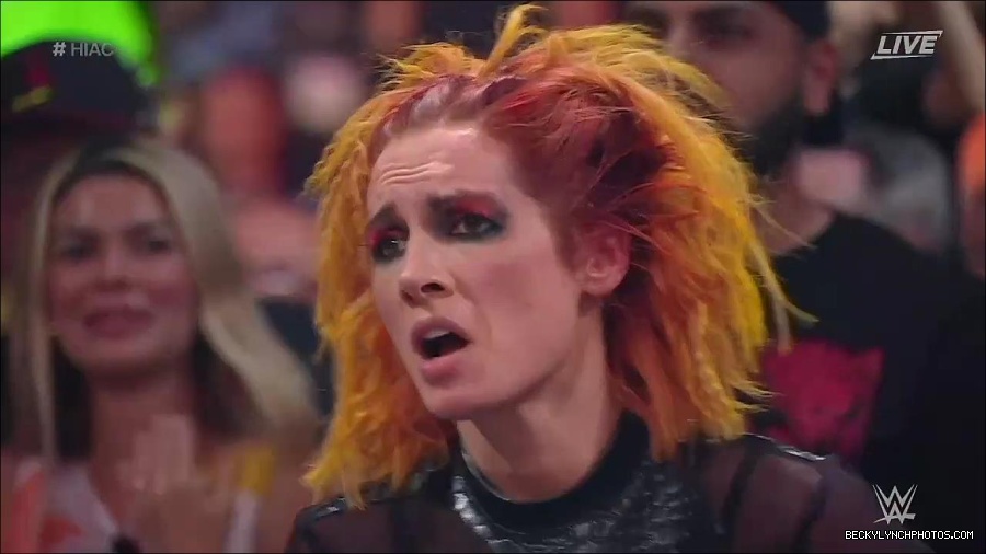WWE_Hell_In_A_Cell_2022_720p_WEB_h264-HEEL_mp4_001999954.jpg