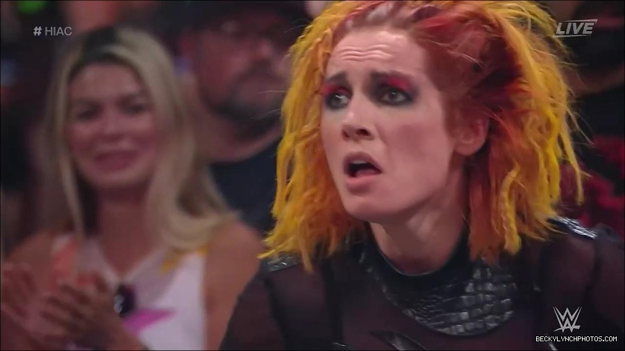 WWE_Hell_In_A_Cell_2022_720p_WEB_h264-HEEL_mp4_002001154.jpg
