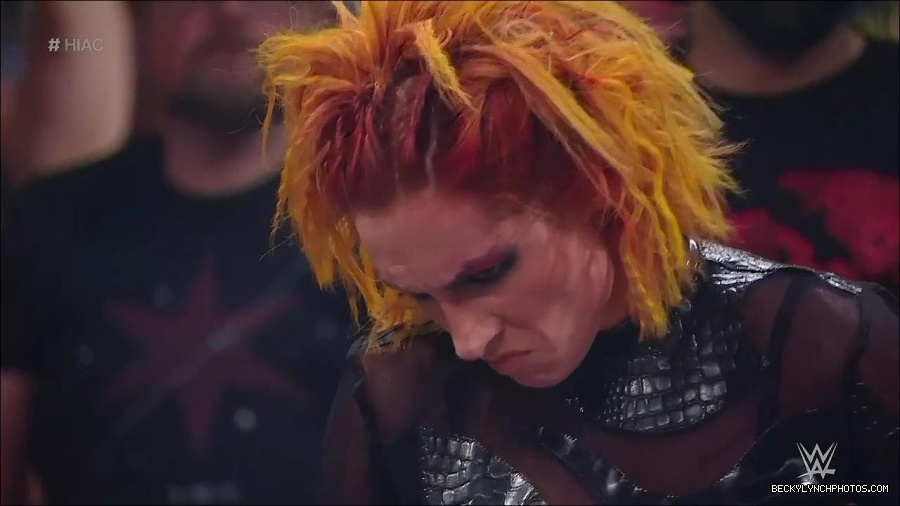 WWE_Hell_In_A_Cell_2022_720p_WEB_h264-HEEL_mp4_002033521.jpg