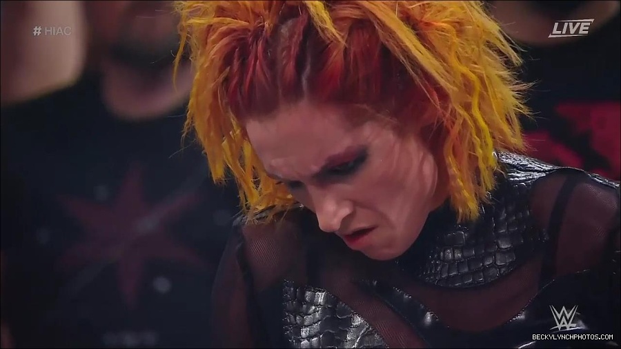WWE_Hell_In_A_Cell_2022_720p_WEB_h264-HEEL_mp4_002033921.jpg