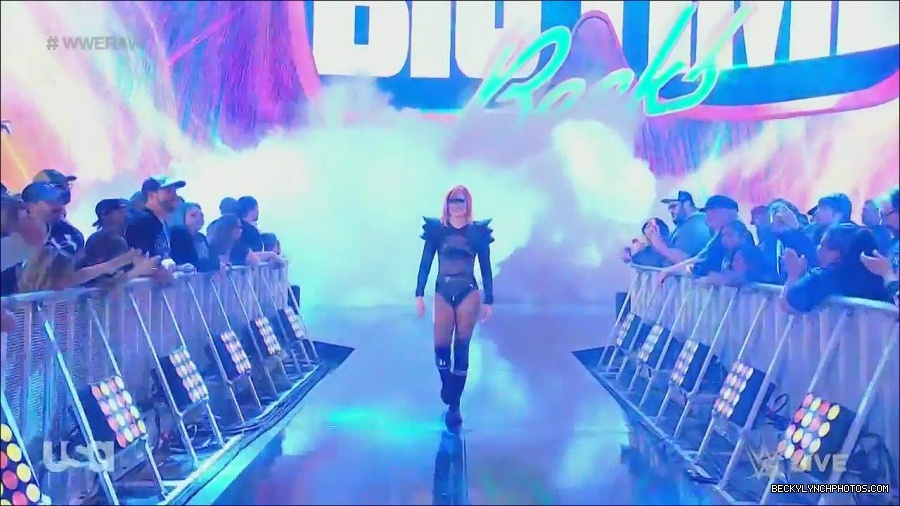 WWE_Monday_Night_Raw_2022_06_06_720p_HDTV_x264-NWCHD_mp4_001404369.jpg