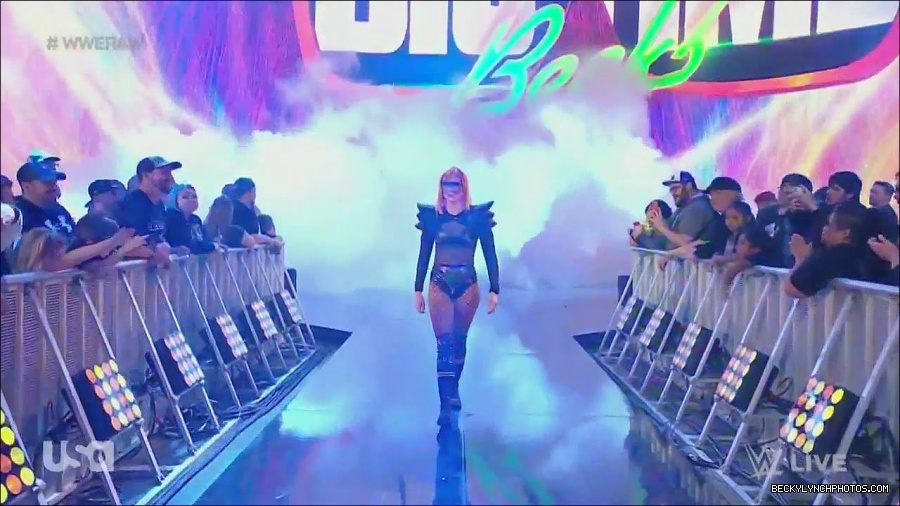 WWE_Monday_Night_Raw_2022_06_06_720p_HDTV_x264-NWCHD_mp4_001404770.jpg