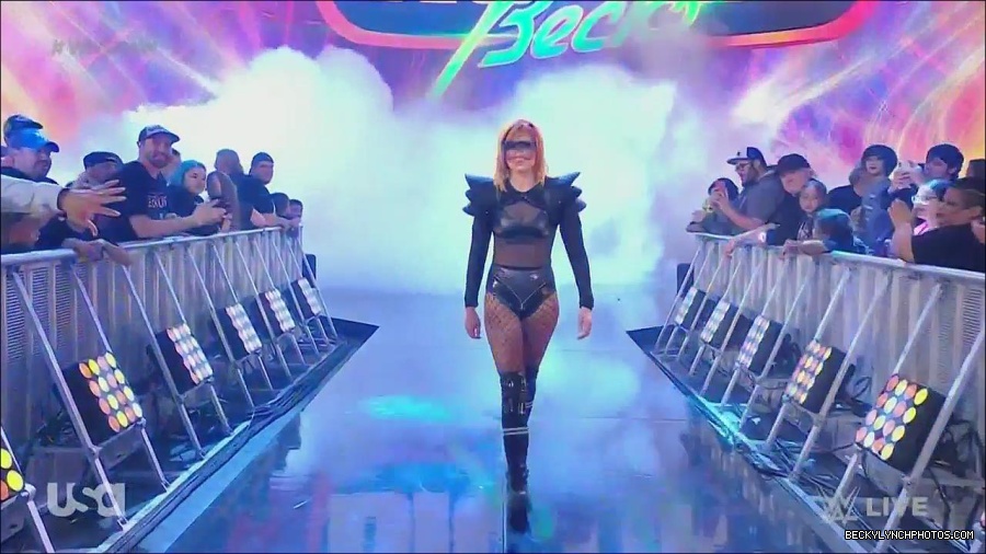 WWE_Monday_Night_Raw_2022_06_06_720p_HDTV_x264-NWCHD_mp4_001405971.jpg