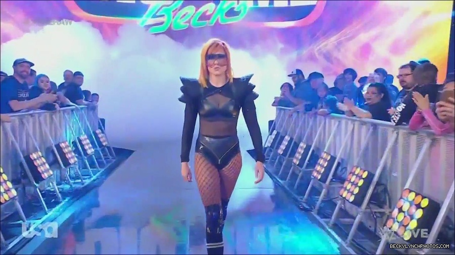 WWE_Monday_Night_Raw_2022_06_06_720p_HDTV_x264-NWCHD_mp4_001407172.jpg