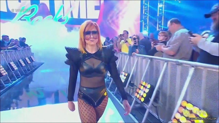 WWE_Monday_Night_Raw_2022_06_06_720p_HDTV_x264-NWCHD_mp4_001409575.jpg