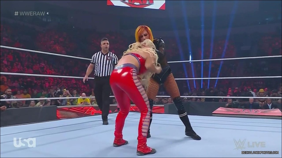 WWE_Monday_Night_Raw_2022_06_06_720p_HDTV_x264-NWCHD_mp4_001528060.jpg