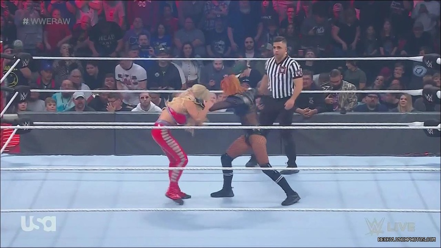 WWE_Monday_Night_Raw_2022_06_06_720p_HDTV_x264-NWCHD_mp4_001528460.jpg
