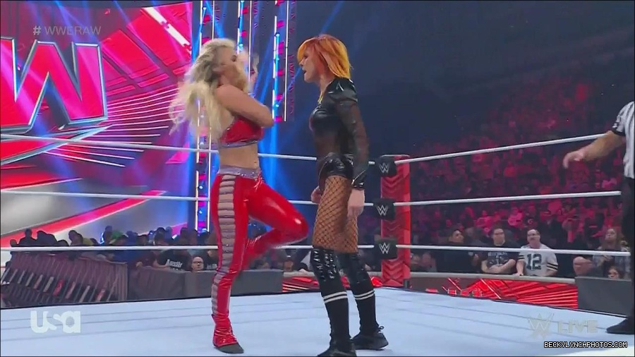 WWE_Monday_Night_Raw_2022_06_06_720p_HDTV_x264-NWCHD_mp4_001529261.jpg