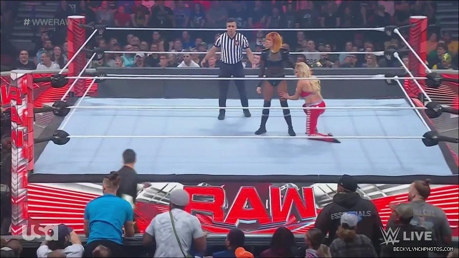 WWE_Monday_Night_Raw_2022_06_06_720p_HDTV_x264-NWCHD_mp4_001542874.jpg