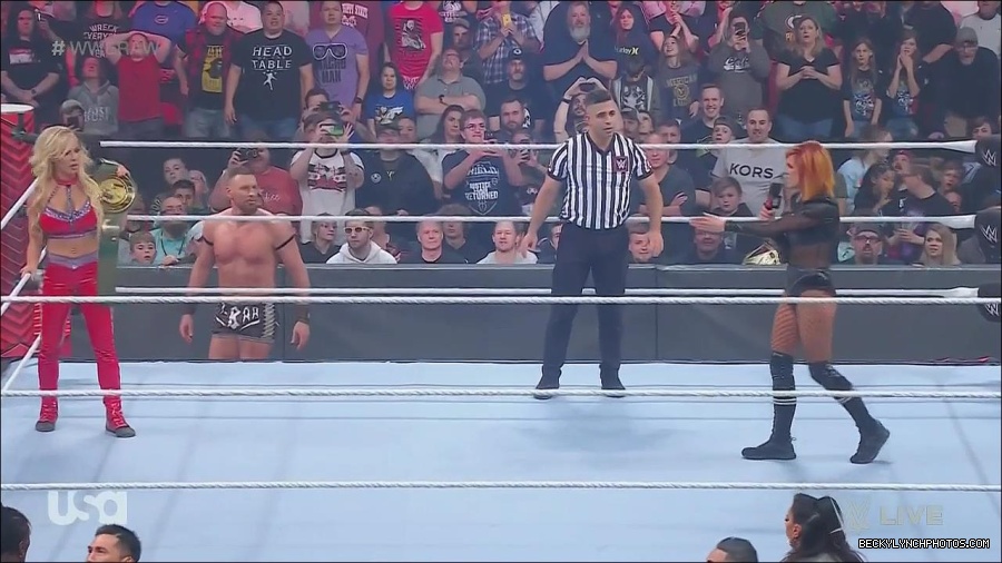WWE_Monday_Night_Raw_2022_06_06_720p_HDTV_x264-NWCHD_mp4_001580112.jpg