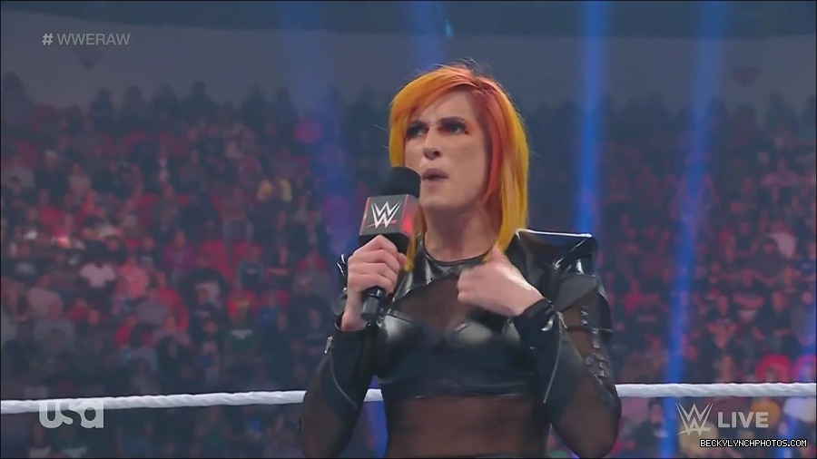 WWE_Monday_Night_Raw_2022_06_06_720p_HDTV_x264-NWCHD_mp4_001580912.jpg
