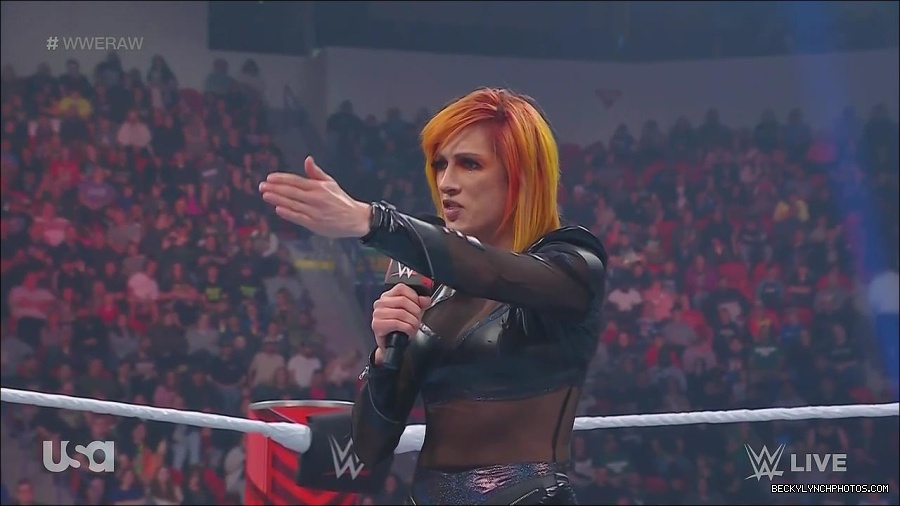 WWE_Monday_Night_Raw_2022_06_06_720p_HDTV_x264-NWCHD_mp4_001587319.jpg