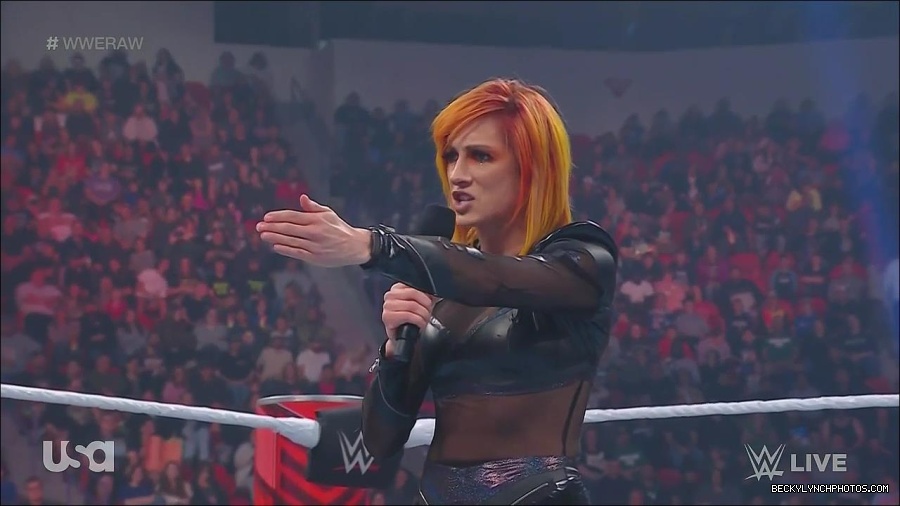 WWE_Monday_Night_Raw_2022_06_06_720p_HDTV_x264-NWCHD_mp4_001587719.jpg