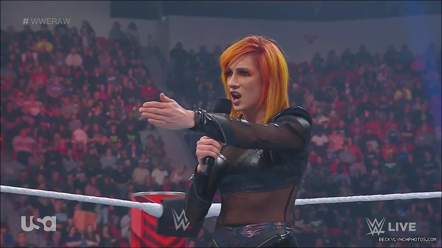 WWE_Monday_Night_Raw_2022_06_06_720p_HDTV_x264-NWCHD_mp4_001588120.jpg