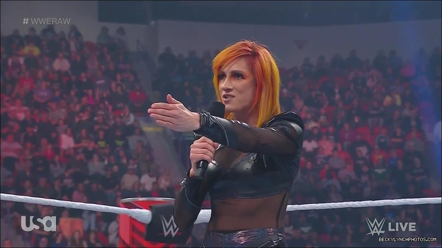 WWE_Monday_Night_Raw_2022_06_06_720p_HDTV_x264-NWCHD_mp4_001588920.jpg