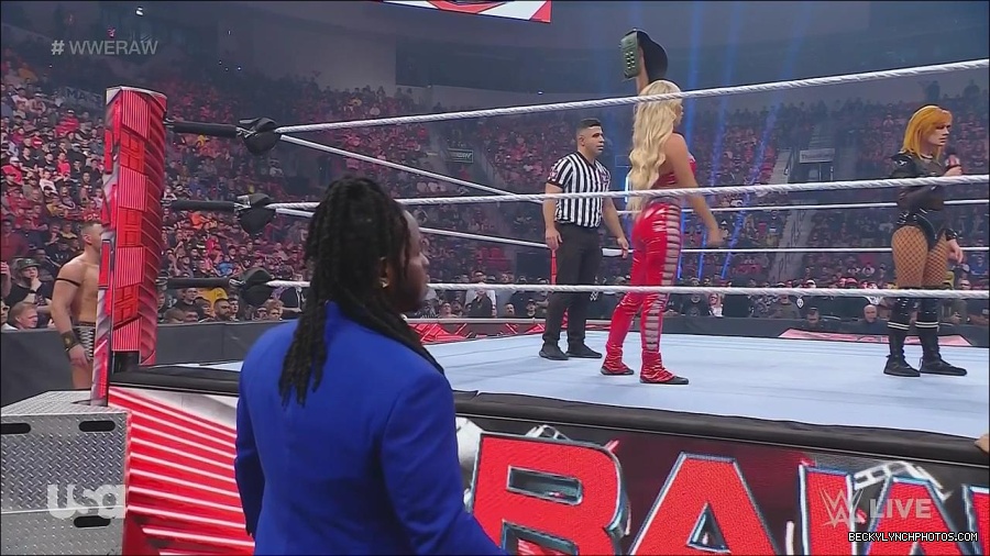 WWE_Monday_Night_Raw_2022_06_06_720p_HDTV_x264-NWCHD_mp4_001596928.jpg