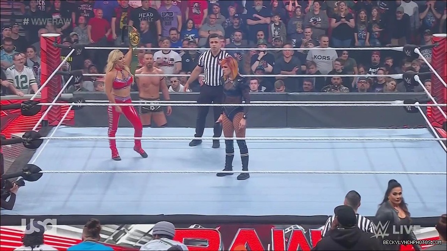 WWE_Monday_Night_Raw_2022_06_06_720p_HDTV_x264-NWCHD_mp4_001598530.jpg