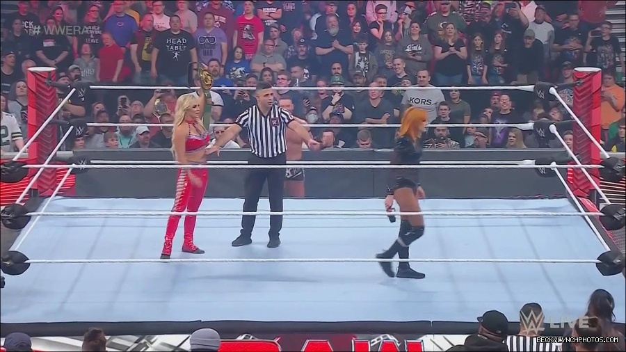 WWE_Monday_Night_Raw_2022_06_06_720p_HDTV_x264-NWCHD_mp4_001604136.jpg