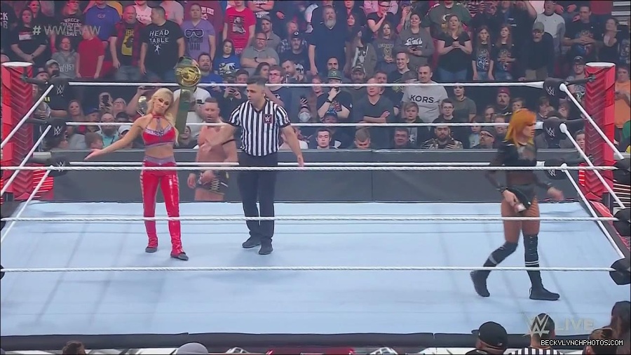 WWE_Monday_Night_Raw_2022_06_06_720p_HDTV_x264-NWCHD_mp4_001605337.jpg