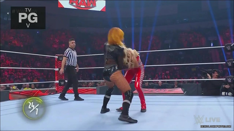 WWE_Monday_Night_Raw_2022_06_06_720p_HDTV_x264-NWCHD_mp4_001620152.jpg