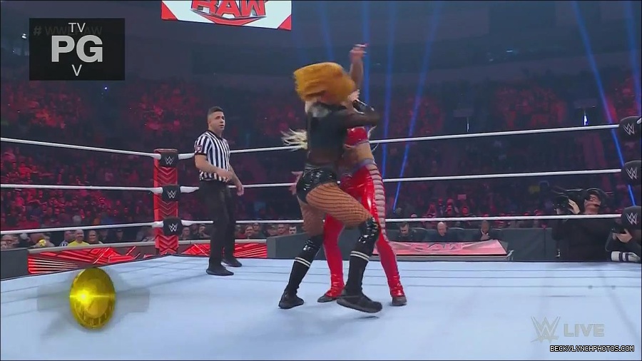 WWE_Monday_Night_Raw_2022_06_06_720p_HDTV_x264-NWCHD_mp4_001620552.jpg