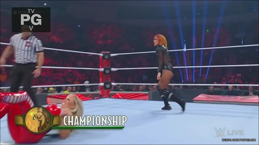 WWE_Monday_Night_Raw_2022_06_06_720p_HDTV_x264-NWCHD_mp4_001623755.jpg
