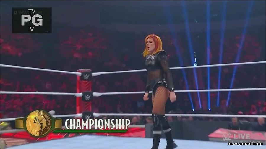 WWE_Monday_Night_Raw_2022_06_06_720p_HDTV_x264-NWCHD_mp4_001624156.jpg