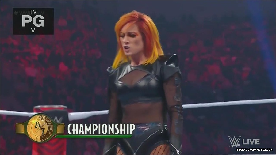 WWE_Monday_Night_Raw_2022_06_06_720p_HDTV_x264-NWCHD_mp4_001624957.jpg