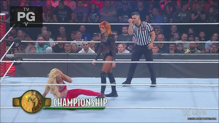 WWE_Monday_Night_Raw_2022_06_06_720p_HDTV_x264-NWCHD_mp4_001626959.jpg