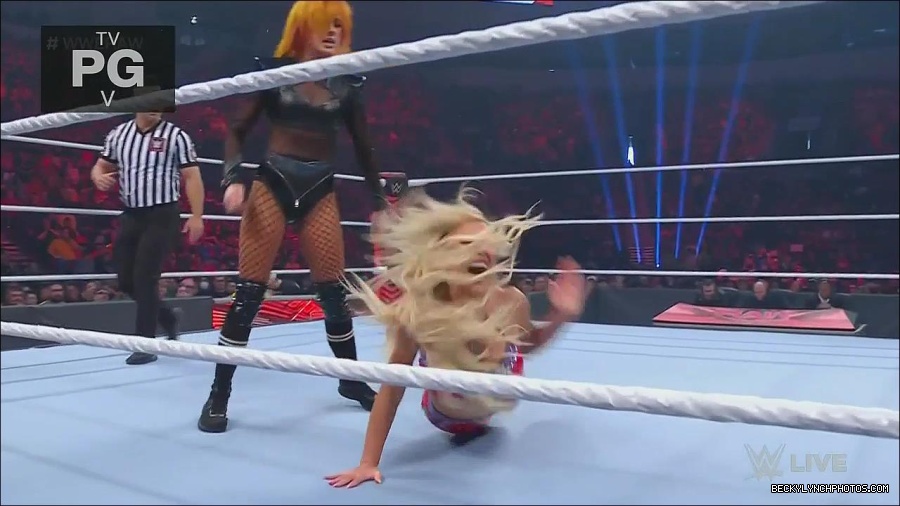 WWE_Monday_Night_Raw_2022_06_06_720p_HDTV_x264-NWCHD_mp4_001628160.jpg