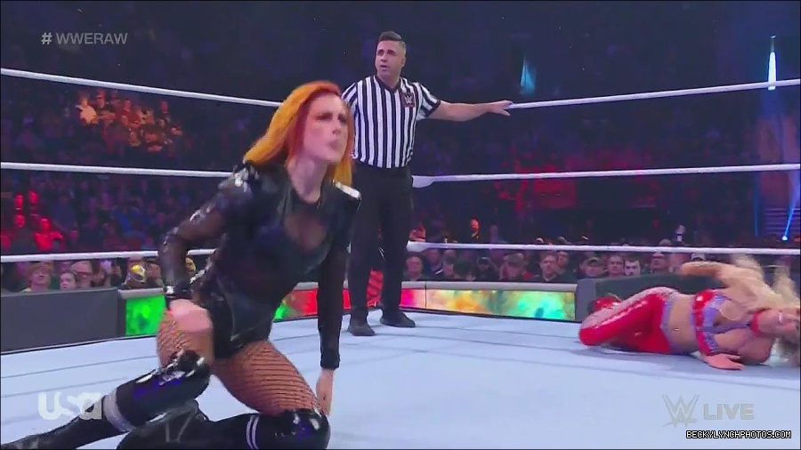 WWE_Monday_Night_Raw_2022_06_06_720p_HDTV_x264-NWCHD_mp4_001646578.jpg