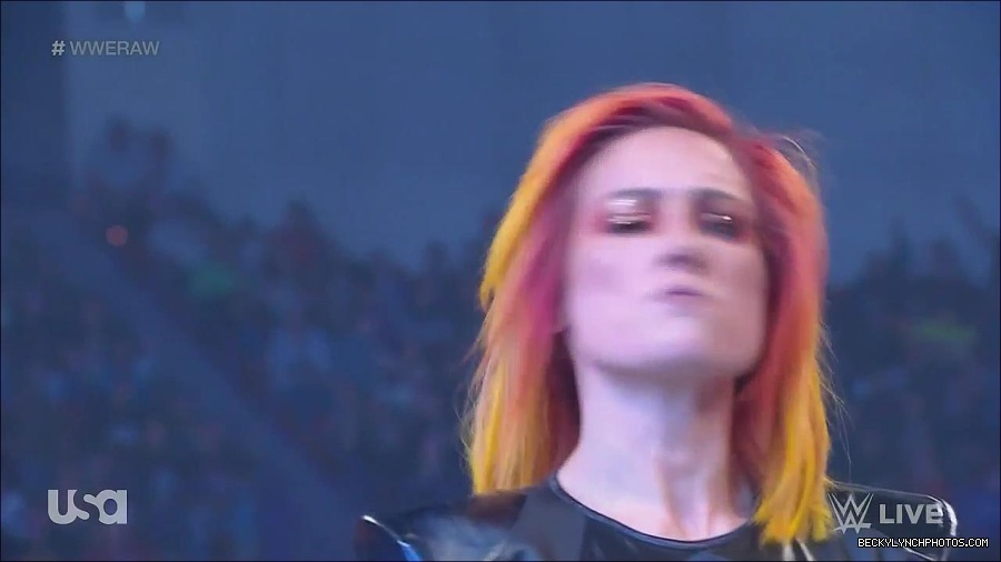 WWE_Monday_Night_Raw_2022_06_06_720p_HDTV_x264-NWCHD_mp4_001649381.jpg