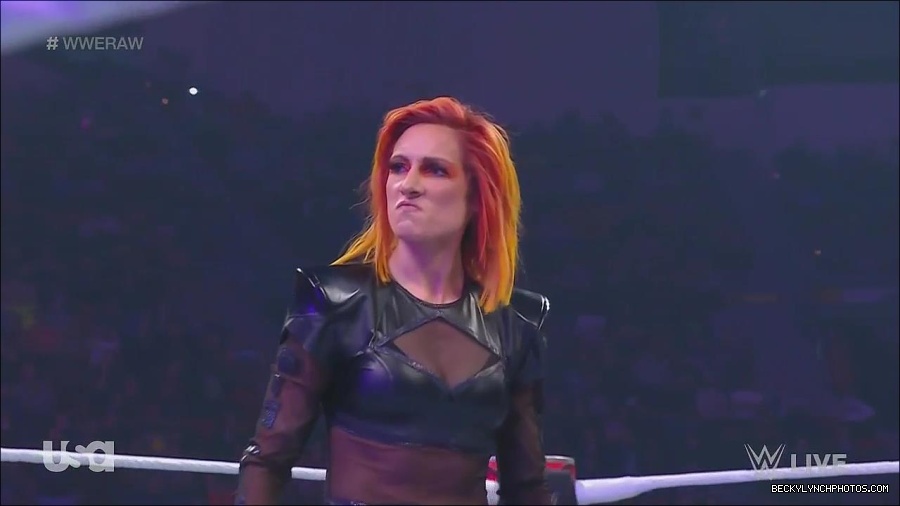 WWE_Monday_Night_Raw_2022_06_06_720p_HDTV_x264-NWCHD_mp4_001659391.jpg