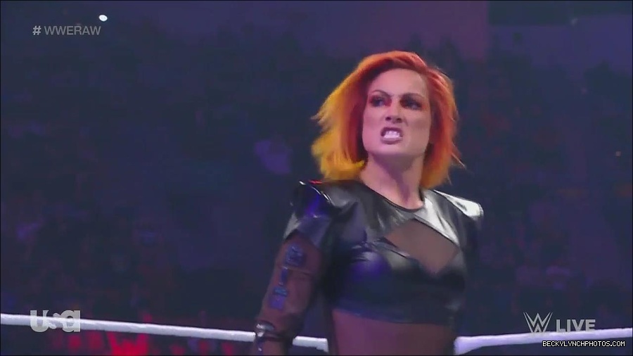 WWE_Monday_Night_Raw_2022_06_06_720p_HDTV_x264-NWCHD_mp4_001662194.jpg
