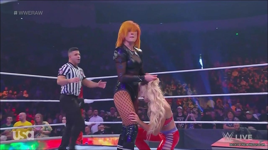 WWE_Monday_Night_Raw_2022_06_06_720p_HDTV_x264-NWCHD_mp4_001665397.jpg