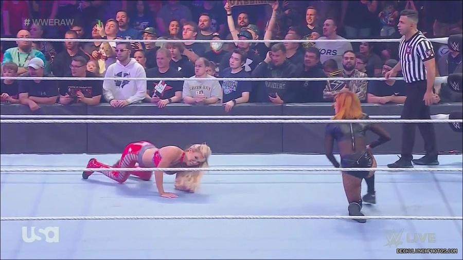 WWE_Monday_Night_Raw_2022_06_06_720p_HDTV_x264-NWCHD_mp4_001670202.jpg