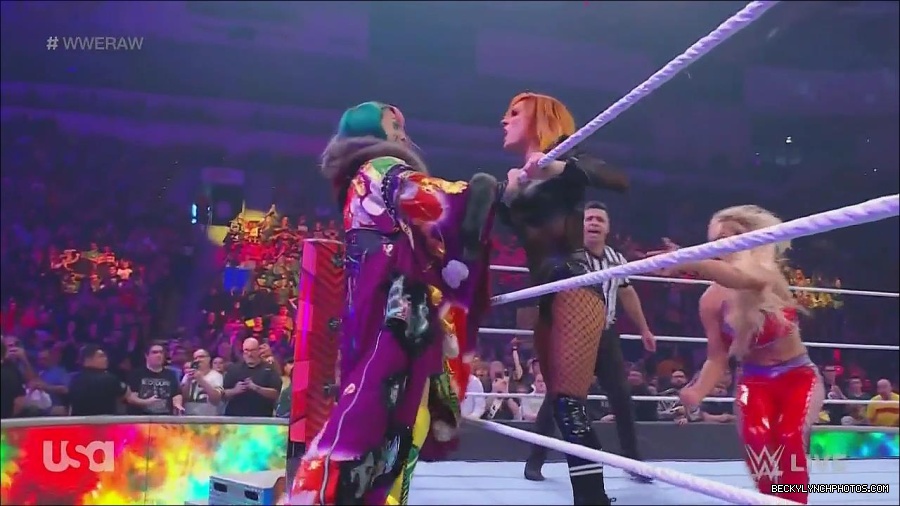 WWE_Monday_Night_Raw_2022_06_06_720p_HDTV_x264-NWCHD_mp4_001676208.jpg